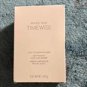 Mary Kay Timewise 3-in-1 Cleansing Bar in Soft Pink